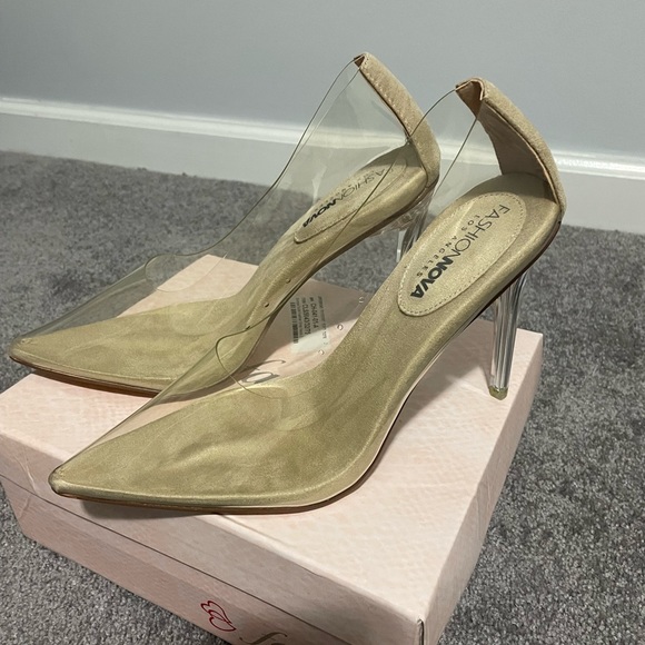 Nude/clear heels - Picture 8 of 12